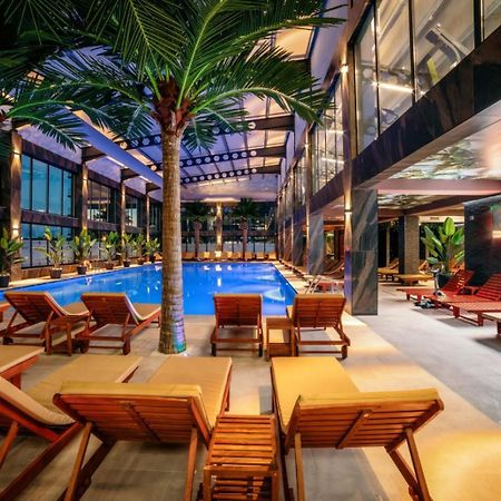 Hotel Nordic Twins & Wellness Rădăuţi Exteriér fotografie