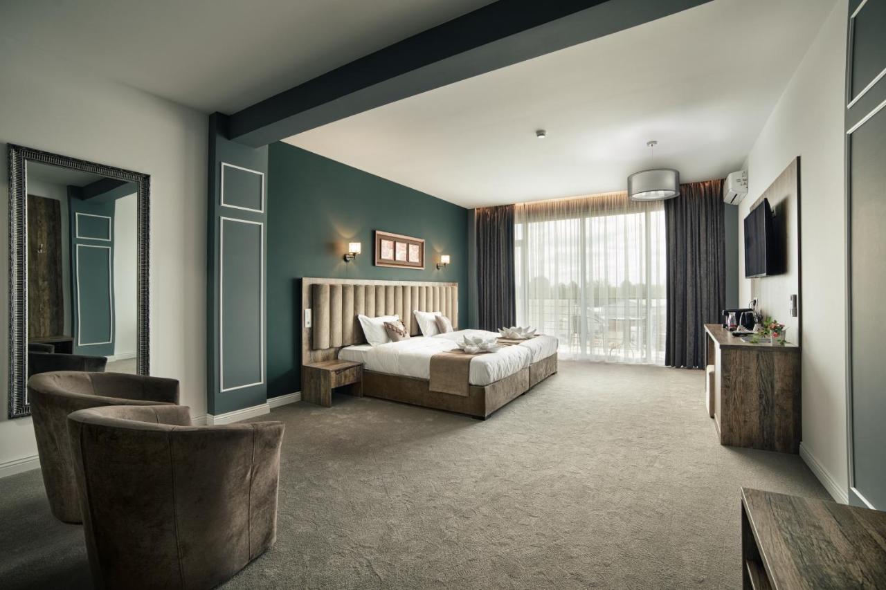 Hotel Nordic Twins & Wellness Rădăuţi Exteriér fotografie