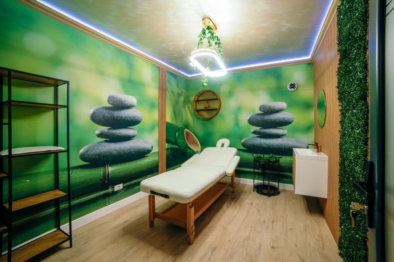 Hotel Nordic Twins & Wellness Rădăuţi Exteriér fotografie